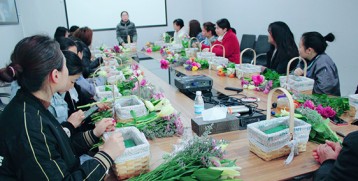 2019年3月6日女神节插花活动-(70)