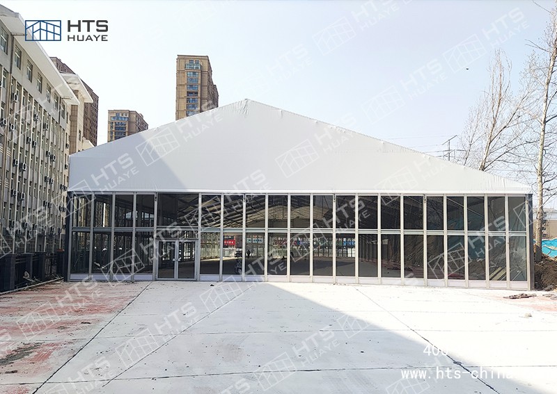 篷房式篮球馆给人们提供了一个方便快捷的篮球场地选择 篷房式篮球馆给人们提供了一个方便快捷的篮球场地选择