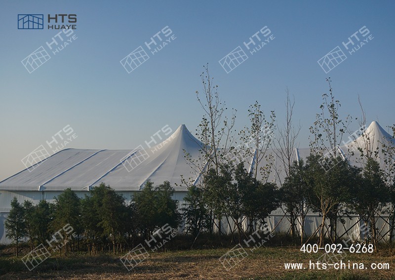 软膜足球场篷房正逐步在全民健身场地设施建设中崭露头角